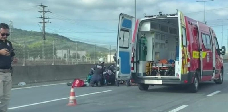 Motociclista e pedestre morrem em grave acidente na BR-280 em Guaramirim