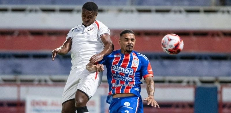 JEC leva virada do Carlos Renaux e pode ser rebaixado para a S&eacute;rie B do Catarinense nesta sexta-feira 