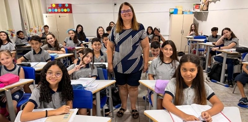 Do giz &agrave; lousa digital: uma vida dedicada &agrave; educa&ccedil;&atilde;o em Joinville