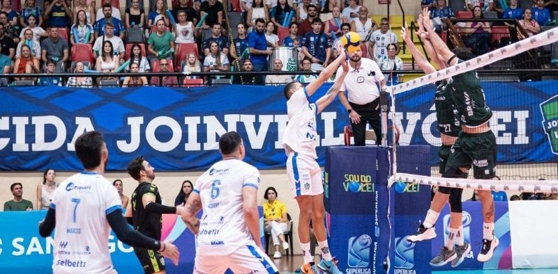 Joinville V&ocirc;lei vence Goi&aacute;s e fica mais perto de garantir perman&ecirc;ncia na Superliga