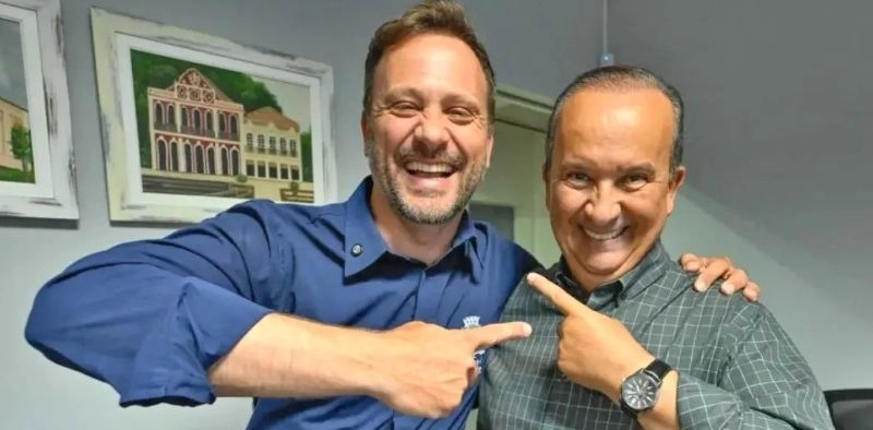 Jorginho Mello anuncia prefeito de Joinville como pr&eacute;-candidato a vice-governador