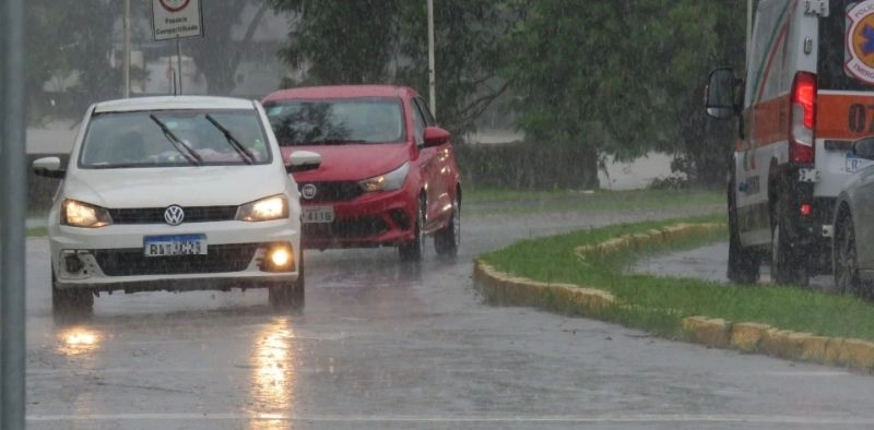 Defesa Civil alerta para risco de chuva intensa e alagamentos em Joinville