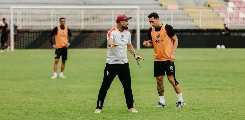 Joinville se mexe: sa&iacute;das, chegadas e foco na S&eacute;rie D