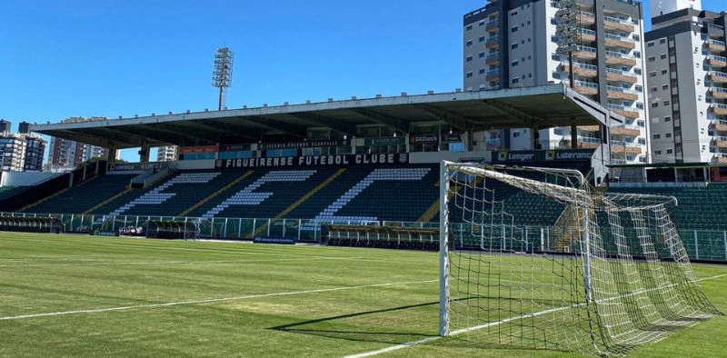 Em crise, Joinville visita o Figueirense pelo quadrangular do rebaixamento no Catarinense
