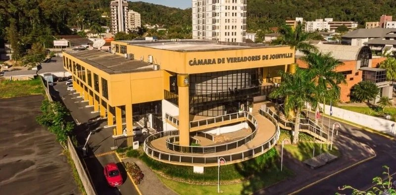CVJ antecipa devolu&ccedil;&atilde;o de recursos e repassa R$ 8 milh&otilde;es &agrave; Prefeitura de Joinville