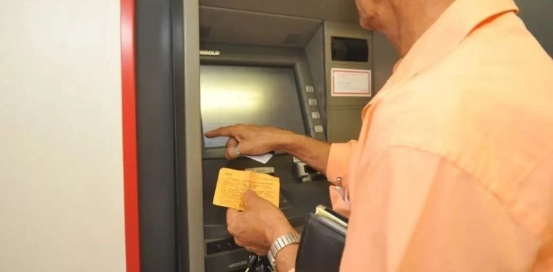 Ap&oacute;s feriado de Carnaval, ag&ecirc;ncias banc&aacute;rias voltam a funcionar&nbsp;