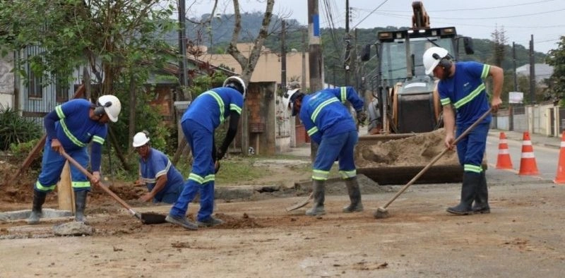 Rua no bairro Vila Nova ser&aacute; totalmente interditada para obra da &Aacute;guas de Joinville nesta quinta-feira