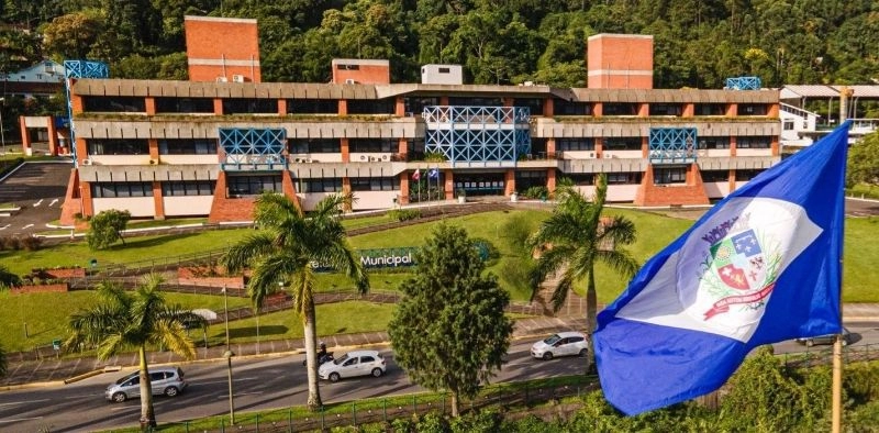 Prefeitura de Joinville abre mais de 50 vagas em processo seletivo