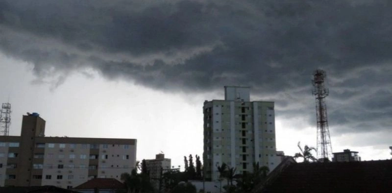 Ciclone extratropical pode causar fortes temporais na regi&atilde;o de Joinville