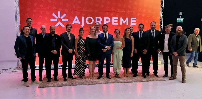 Com presen&ccedil;a do governador Jorginho Mello, nova diretoria da Ajorpeme &eacute; empossada em Joinville