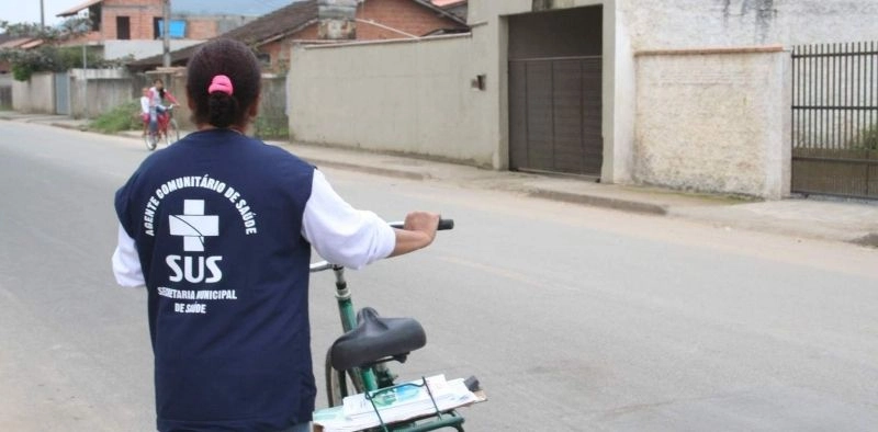 Avan&ccedil;a na C&acirc;mara de Joinville proposta de reajuste para agentes de sa&uacute;de e projeto de capacita&ccedil;&atilde;o contra engasgamento