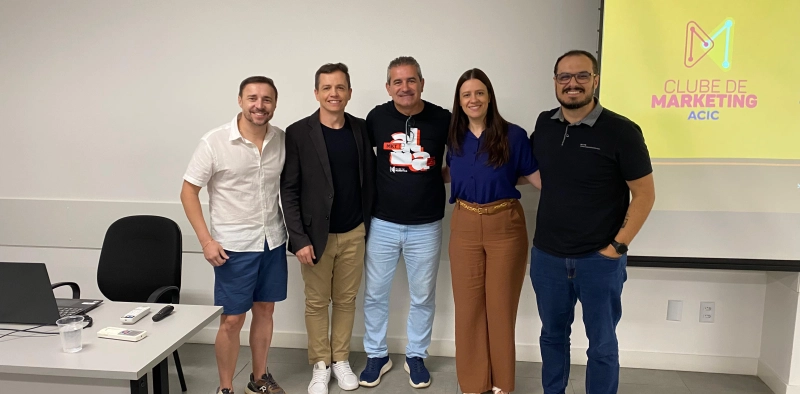 Sandro De Mattia &eacute; reeleito coordenador do Clube de Marketing da Acic