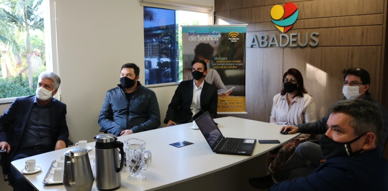 Acic e o N&uacute;cleo de Base Tecnol&oacute;gica estreitam parceria com o Centro de Inova&ccedil;&atilde;o da Abadeus