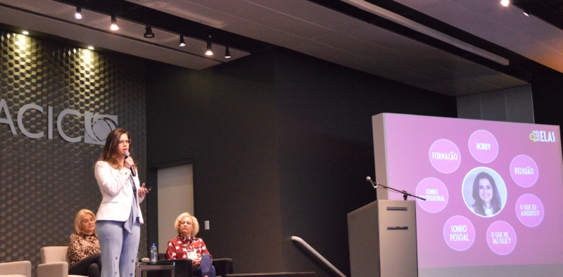 Acic &eacute; palco de encontro de mulheres empres&aacute;rias