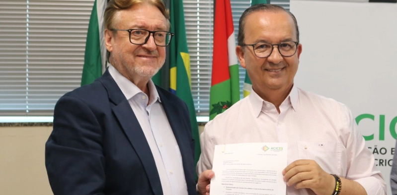 Acic entrega demandas da classe empresarial ao governador Jorginho Mello