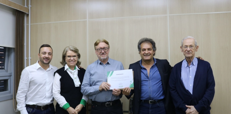 Acic homenageia empresas Icon pelos 50 anos de funda&ccedil;&atilde;o