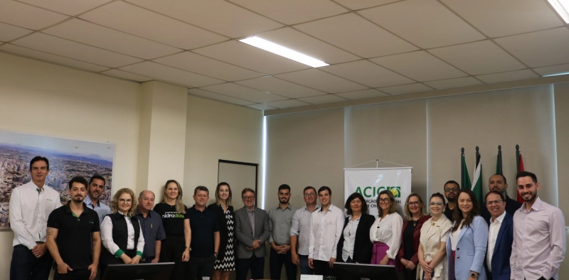 Acic re&uacute;ne associados para o &uacute;ltimo encontro do ano