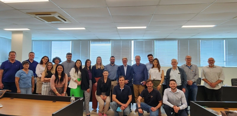 Acic volta a reunir associados em encontro de networking