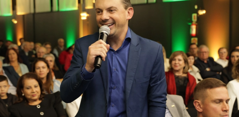 AJE Criciúma dá início às comemorações de 30 anos com palestra de Mario Gaidzinski