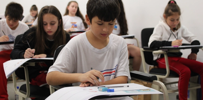 Ansiedade e expectativa envolvem alunos na segunda etapa do Pr&ecirc;mio Acic de Matem&aacute;tica