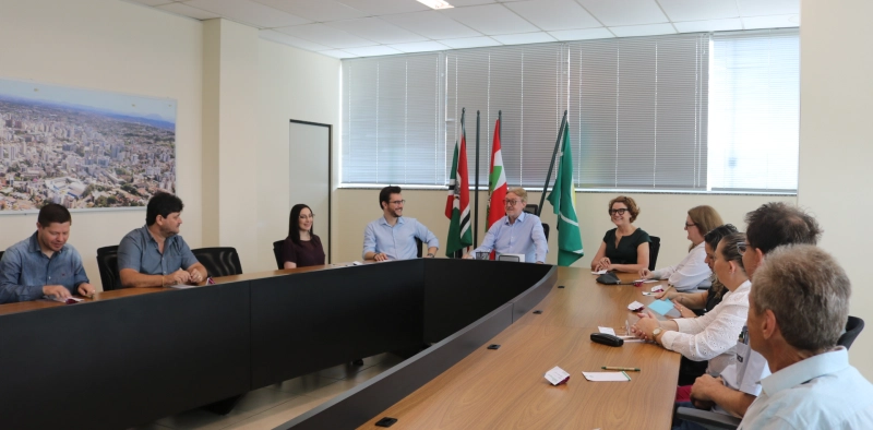 Caf&eacute; com o Associado aproxima empresas da Acic