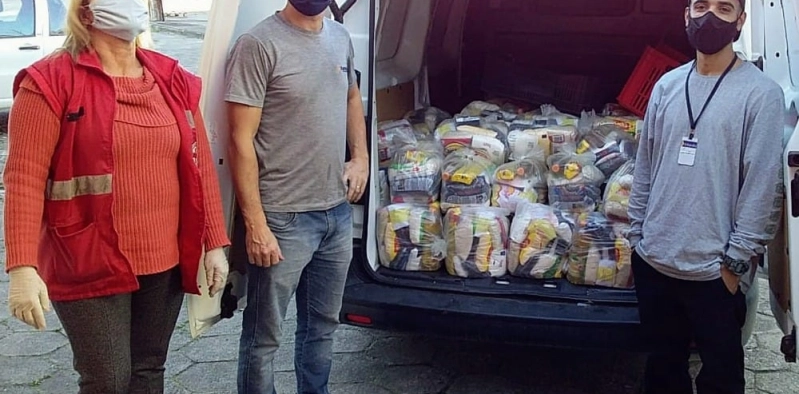 Campanha de doa&ccedil;&atilde;o da Eliane arrecada alimentos para o Movimento Juntos de Cora&ccedil;&atilde;o 