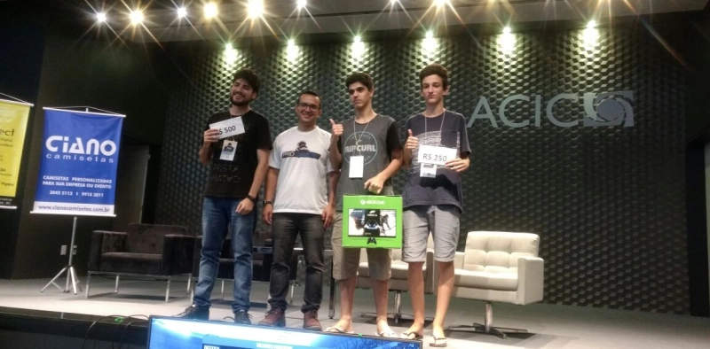 Campeonato Sul Catarinense de FIFA 17 re&uacute;ne p&uacute;blico de 300 pessoas