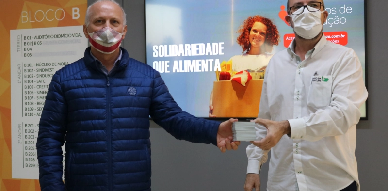 Casa Guido e Bairro da Juventude s&atilde;o beneficiados com cart&otilde;es para compras