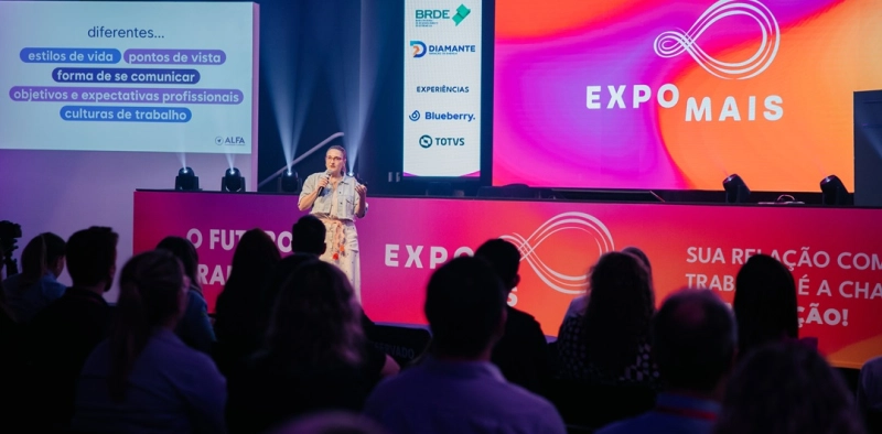 Encontro de gera&ccedil;&otilde;es pauta discuss&otilde;es na ExpoMais