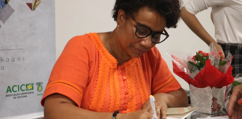 Evento na Acic marca lan&ccedil;amento do livro &ldquo;ELAS&rdquo;