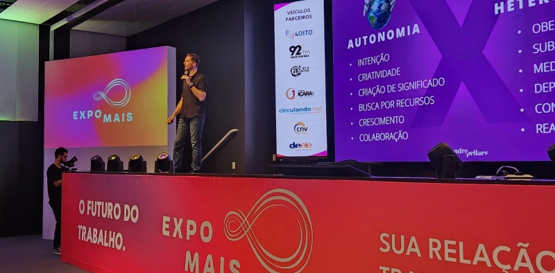 ExpoMais inicia com o futuro do trabalho no centro das discuss&otilde;es