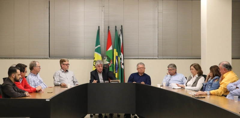 Observat&oacute;rio Social apresenta balan&ccedil;o de atividades &agrave; diretoria da Acic