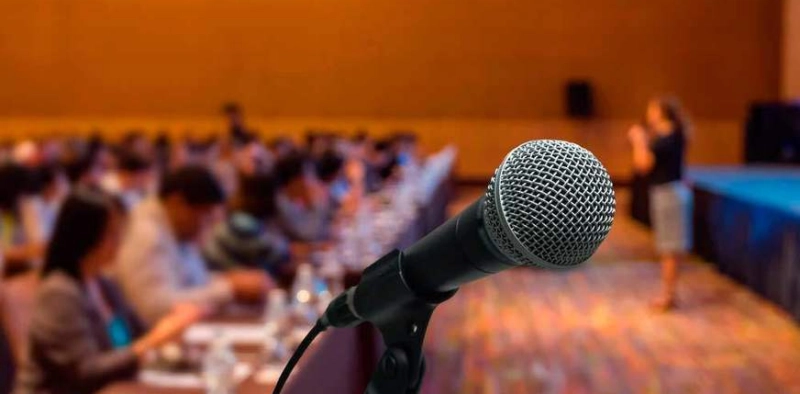 Orat&oacute;ria como ferramenta de desenvolvimento profissional e pessoal