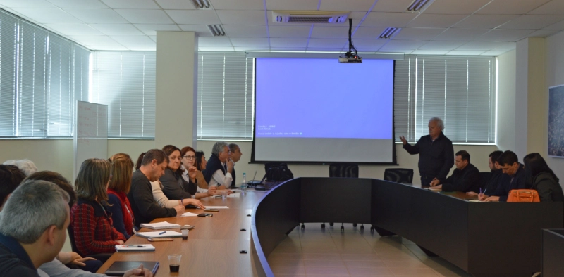 Porto de Imbituba recebe reivindica&ccedil;&otilde;es do setor cer&acirc;mico da regi&atilde;o para exporta&ccedil;&atilde;o