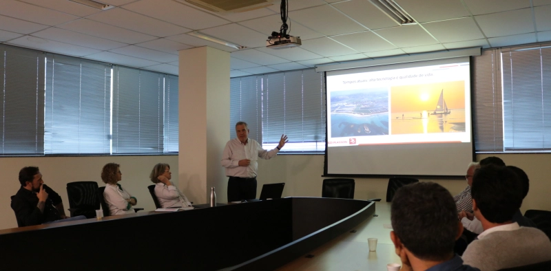 Potencialidades do mercado de prote&iacute;na animal s&atilde;o apresentadas na reuni&atilde;o da diretoria da Acic