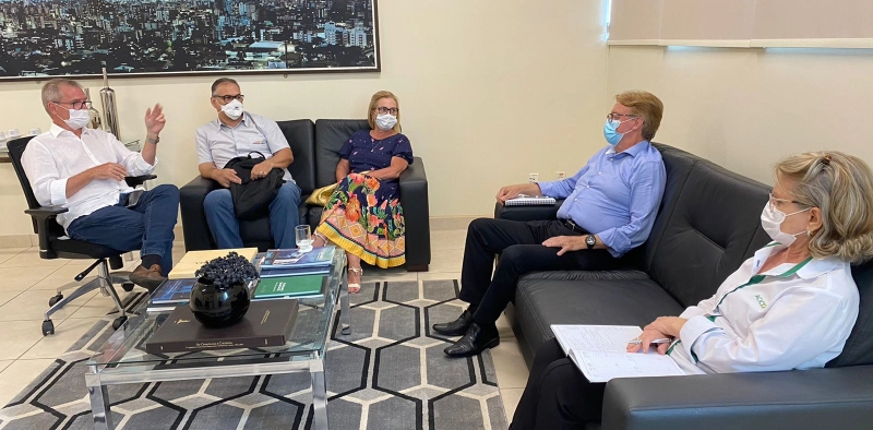 Presidente da Acic recebe representantes do setor de transporte de passageiros