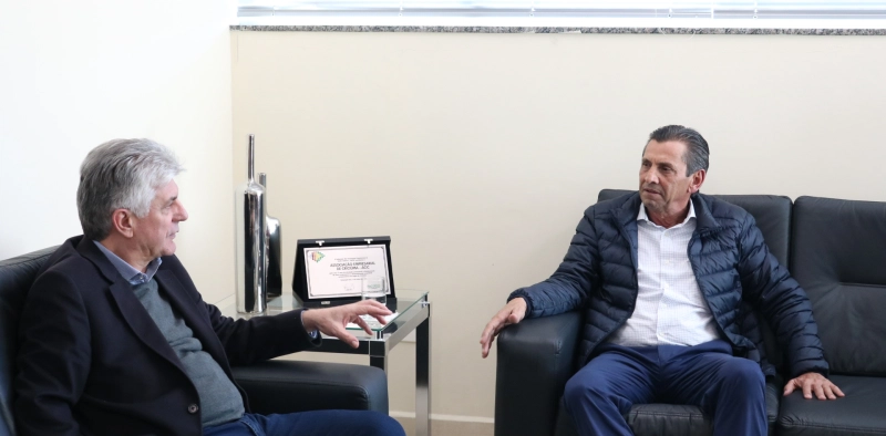 Presidente da Alesc visita a Acic