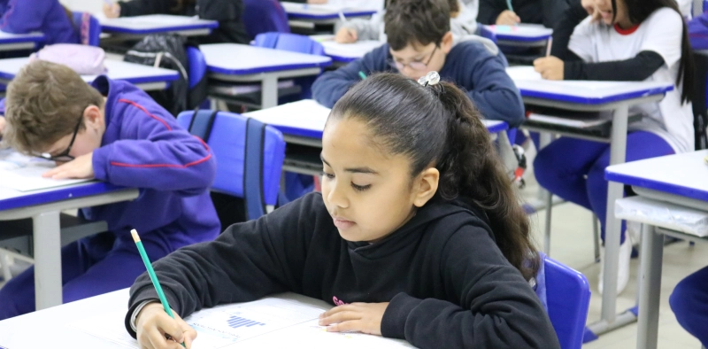 Primeira etapa do Pr&ecirc;mio Acic de L&iacute;ngua Portuguesa mobiliza mais de 3 mil alunos de Crici&uacute;ma