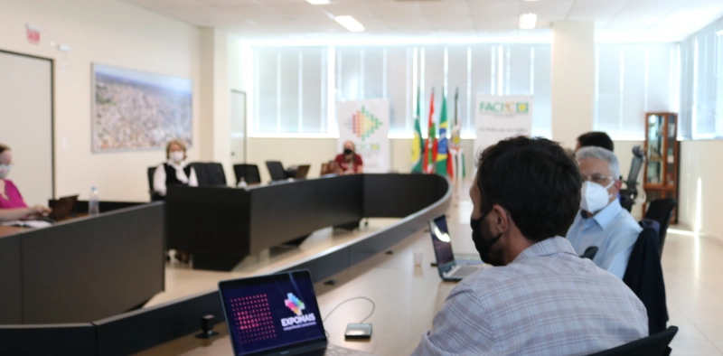 Reuni&atilde;o alinha formato da Expomais