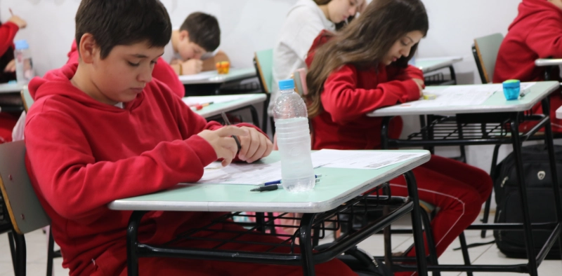 Segunda fase do Prêmio Acic de Matemática mobiliza quase 1,2 mil alunos