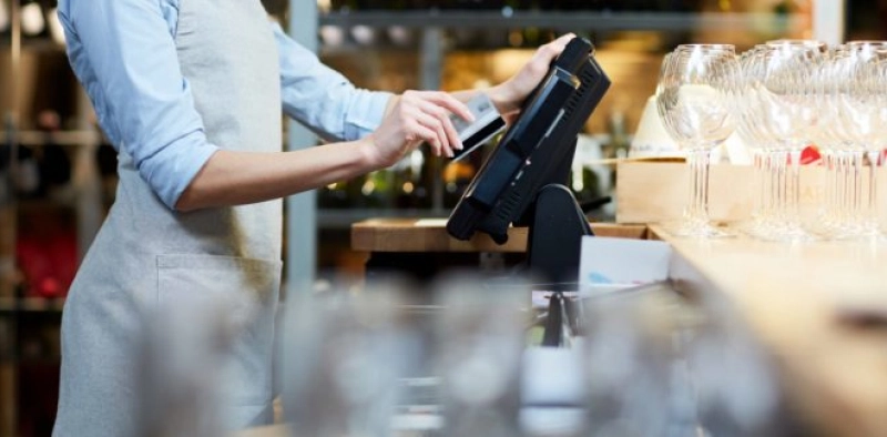 Servi&ccedil;os lideram a gera&ccedil;&atilde;o de empregos formais na regi&atilde;o