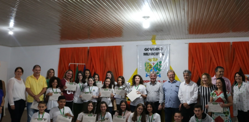 Estudantes de Sider&oacute;polis s&atilde;o premiados no 5&ordm; Pr&ecirc;mio Acic de Matem&aacute;tica