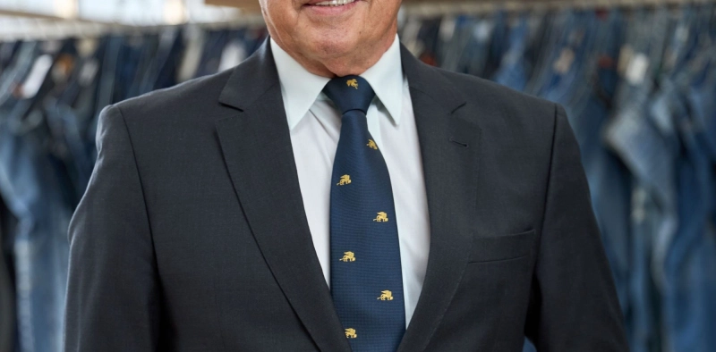 Sindivest e N&uacute;cleo de Moda enaltecem reconhecimento ao empres&aacute;rio Valdir Moretto