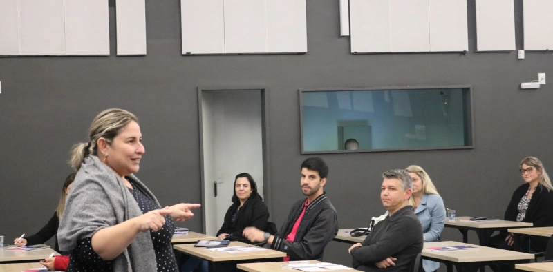 Tema &lsquo;Gest&atilde;o de Pessoas&rsquo; norteia sexto m&oacute;dulo do PGVE na Acic