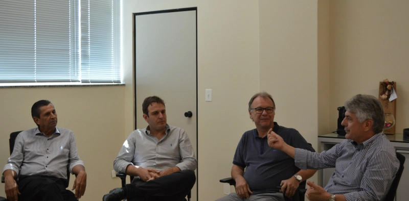 Acic recebe a visita do deputado Ricardo Guidi