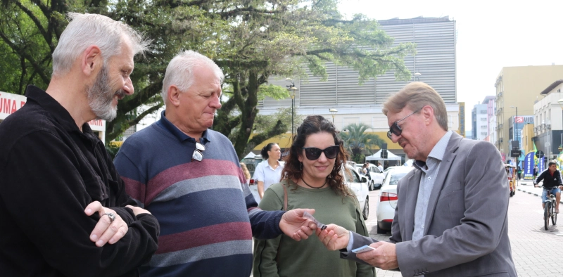 Entidades promovem sensibiliza&ccedil;&atilde;o em prol do voto regional