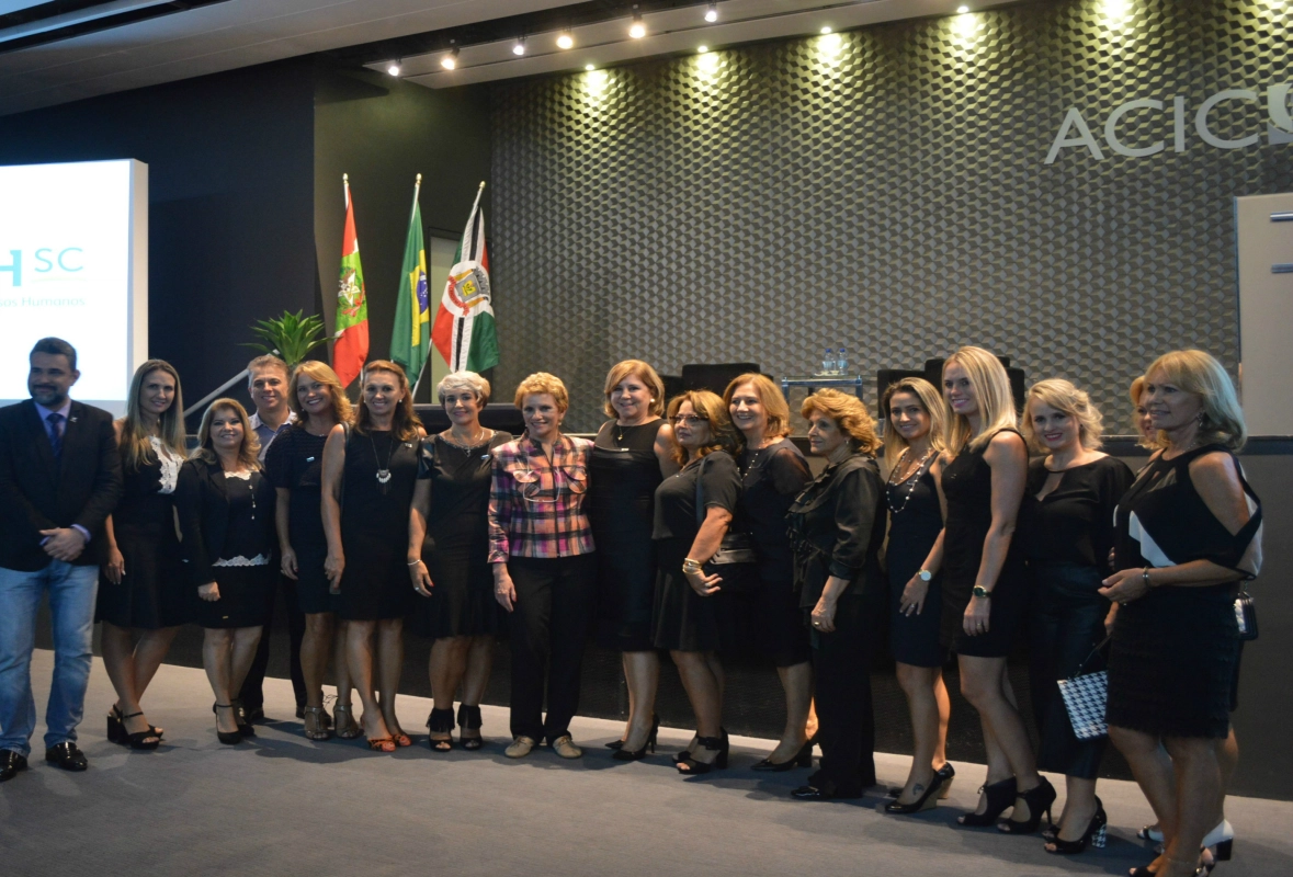 Palestra com Eline Kullock esclarece comportamento e perfil [...]